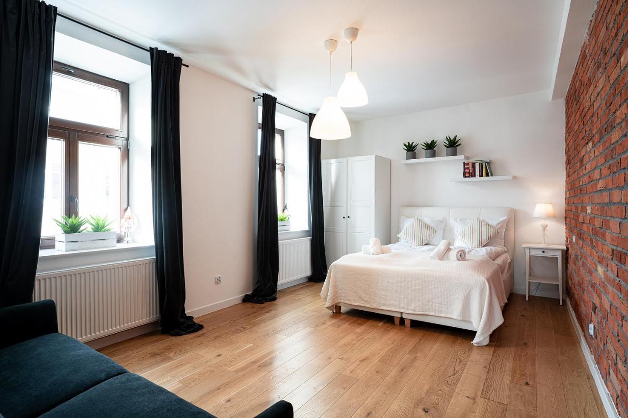 Apartamenty Dukla Exterior photo