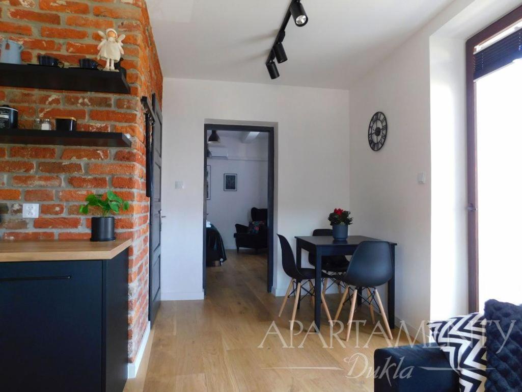 Apartamenty Dukla Exterior photo